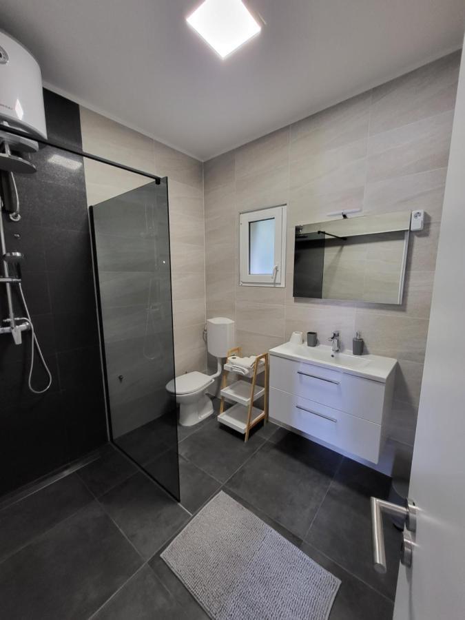 Apartments Vukovic Selce Exterior foto